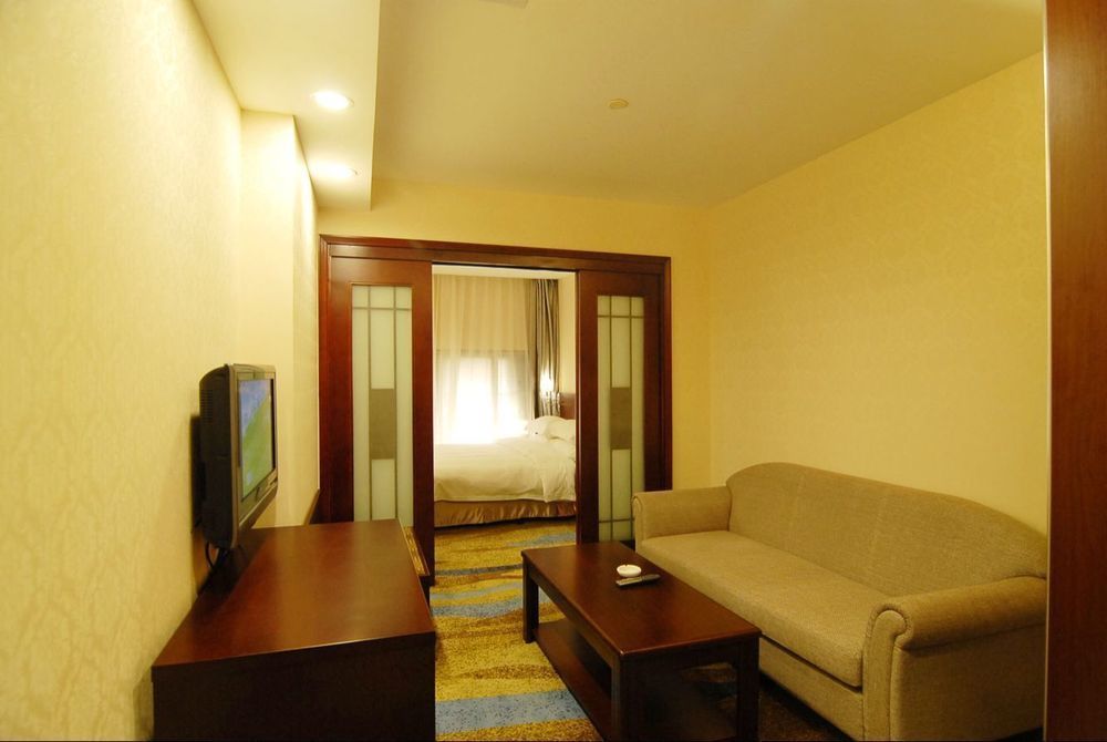 Waifiden Hotel -Former Tokai Hotel - Xiaobei Metro Station - During The Canton Fair, There Will Be Shuttle Buses For Transportation Back And Forth Exteriér fotografie